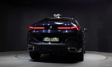 X6 (G06)