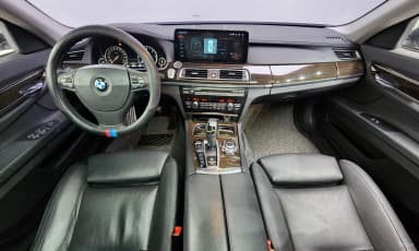 7 Series (F01)