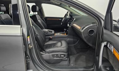 Q7