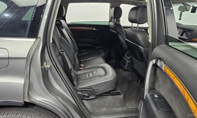 Q7