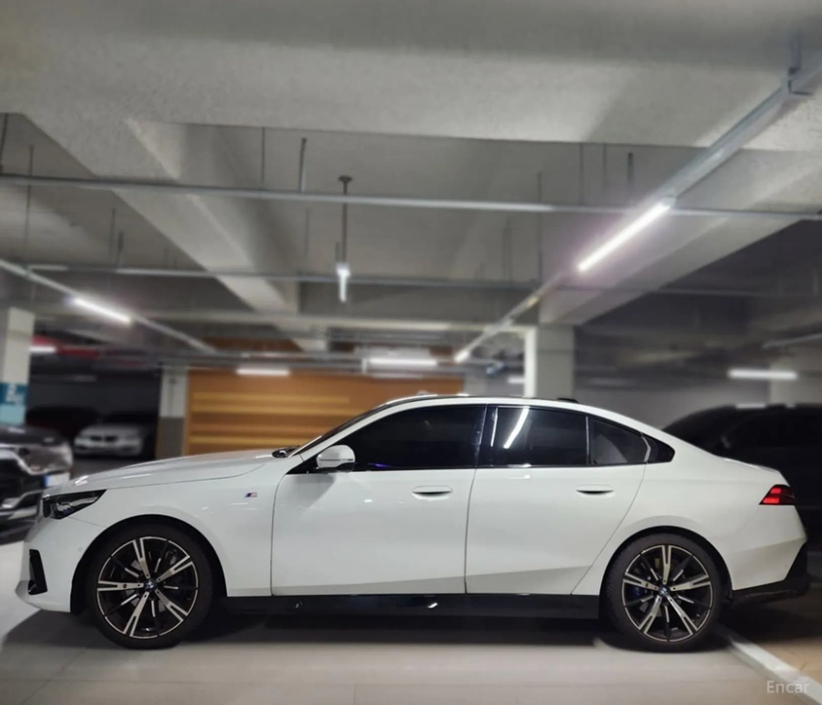 5 Series (G60)