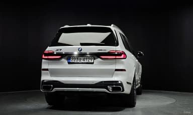X7 (G07)