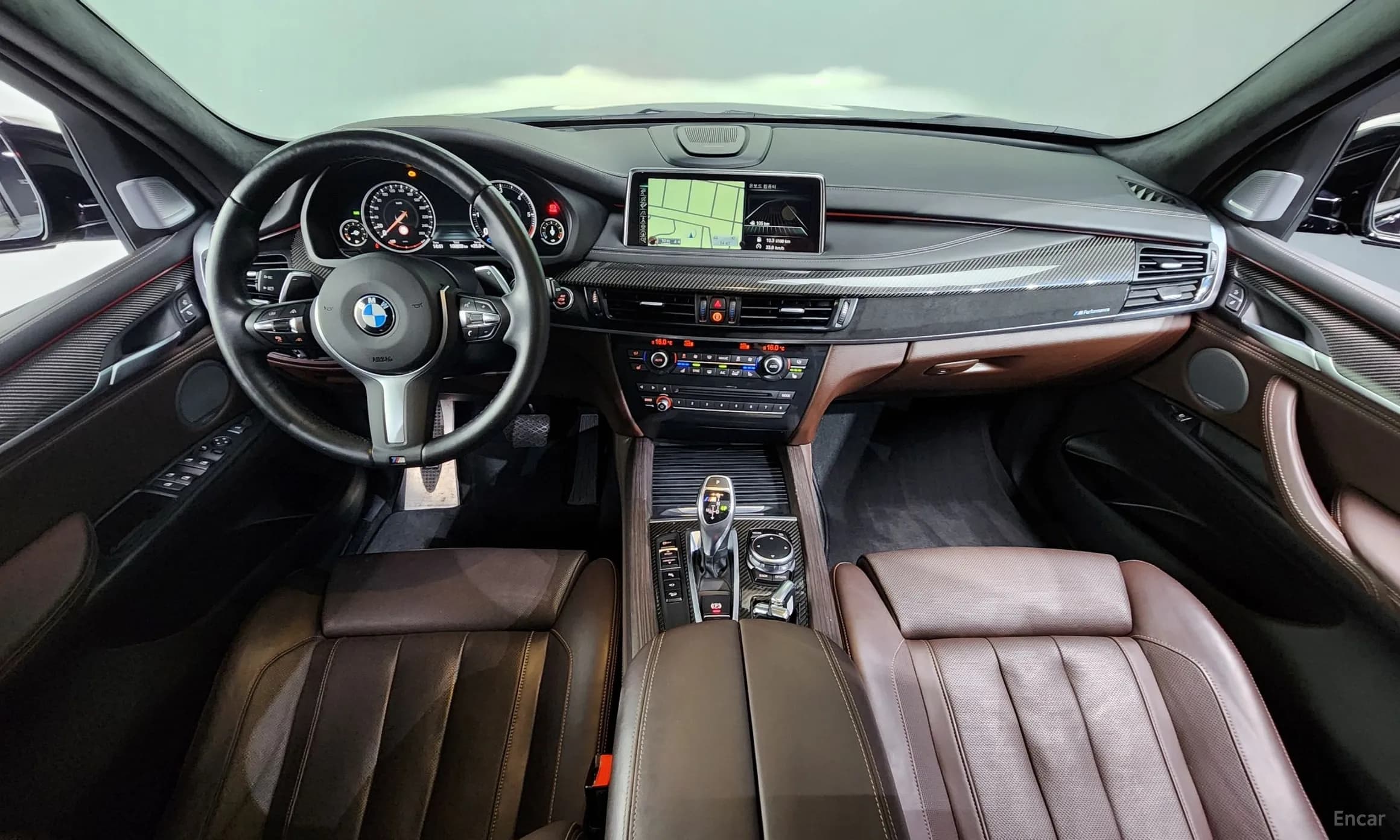 X5 (F15)