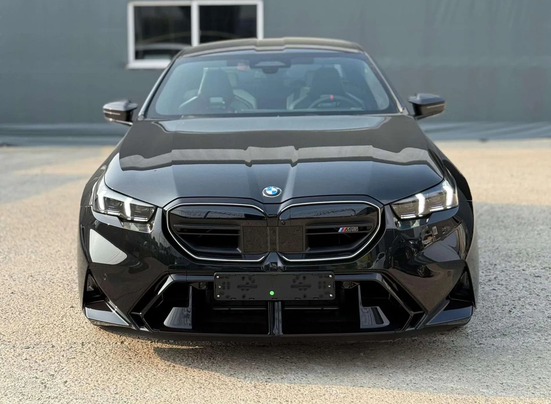 M5 (G90)
