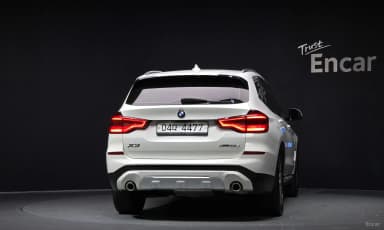 X3 (G01)