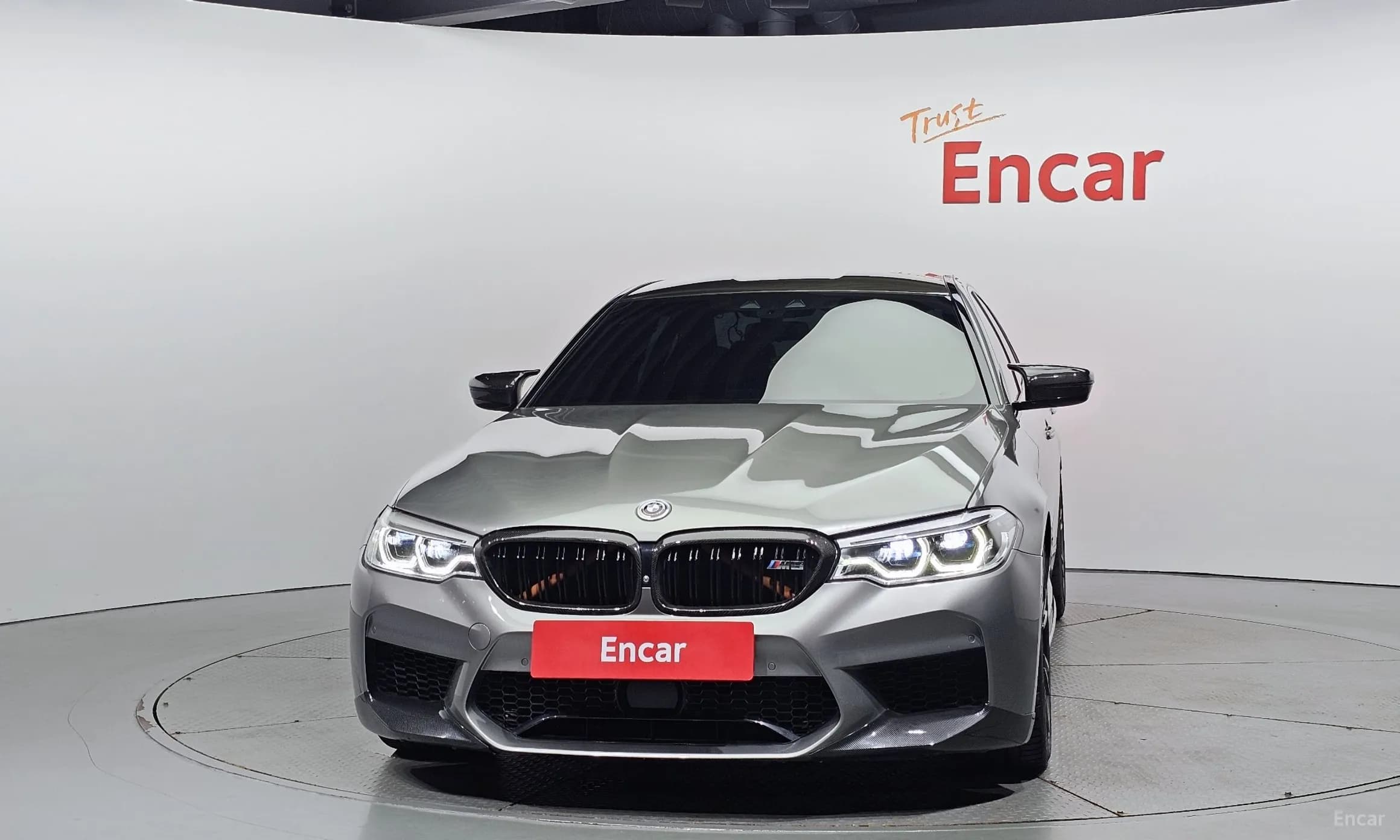 M5 (F90)