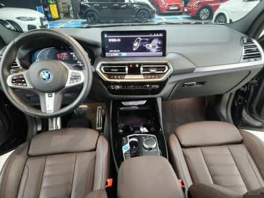 iX3