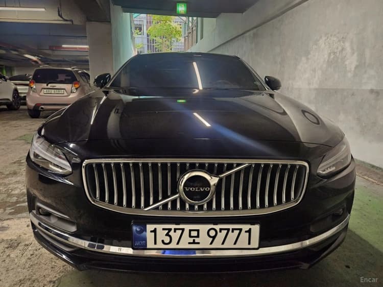 S90