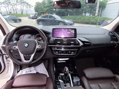 X3 (G01)
