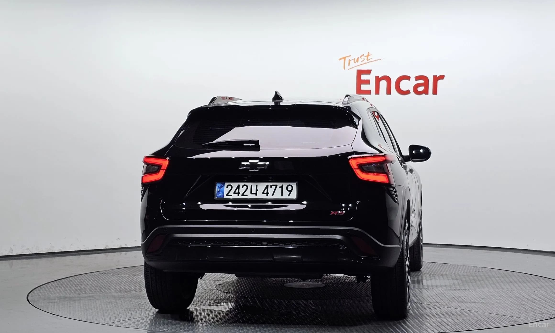 Trax Crossover