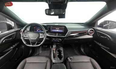 Trax Crossover