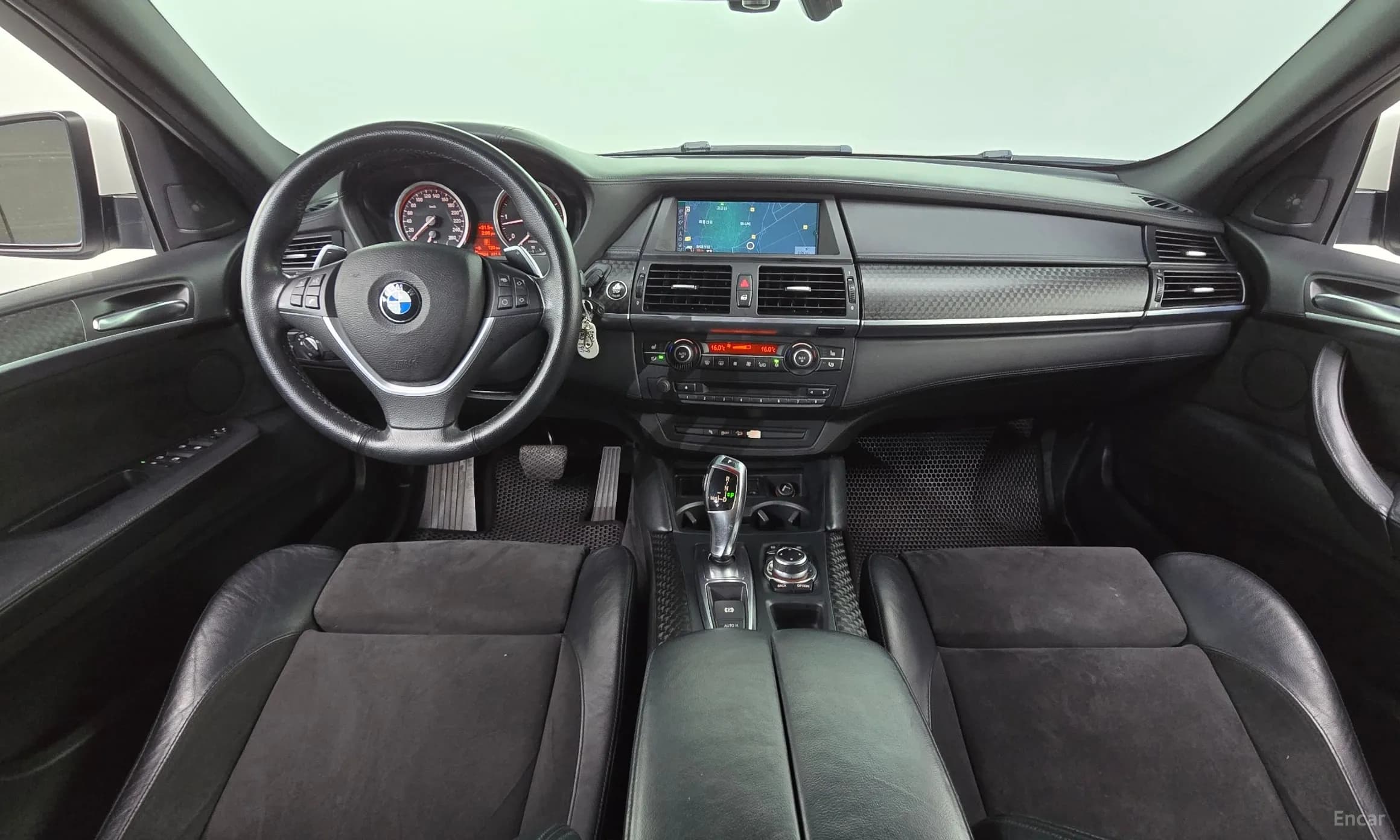 X6 (E71)