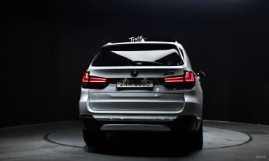 X5 (F15)