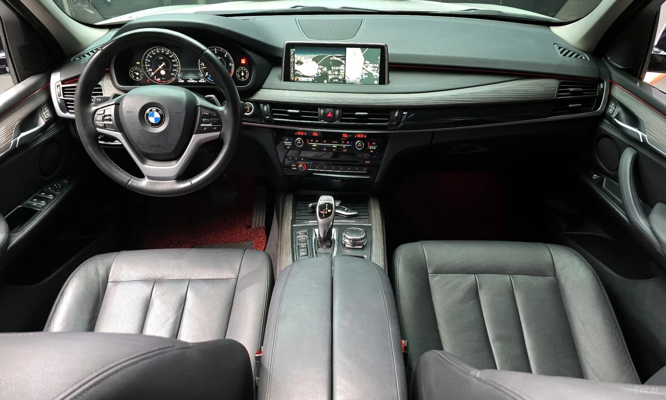 X5 (F15)