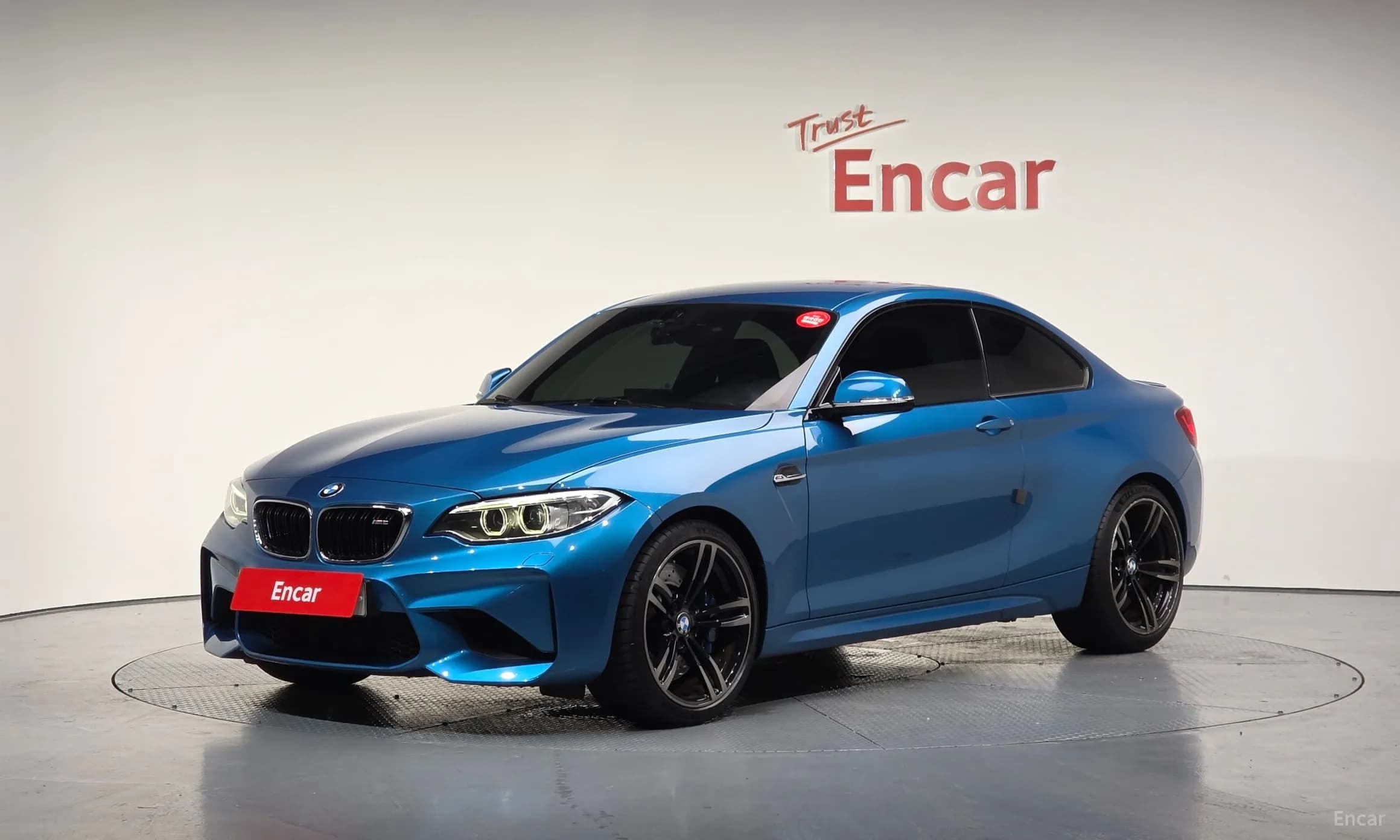 M2 (F87)