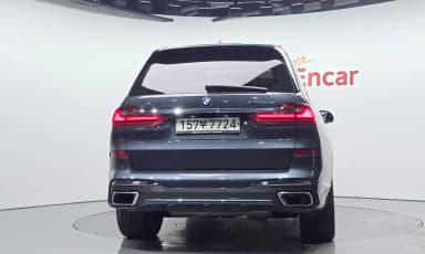 X7 (G07)