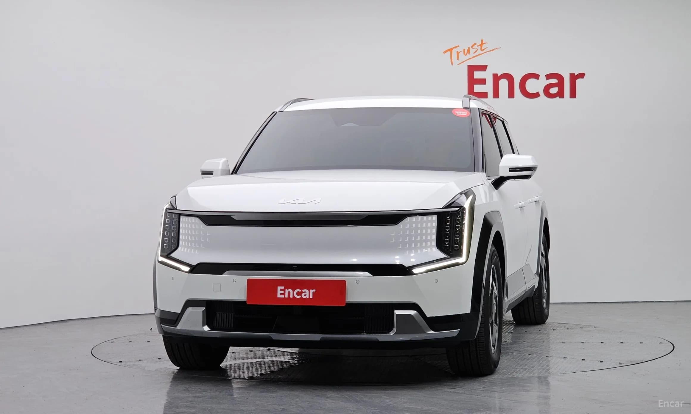 EV9
