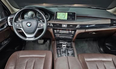 X5 (F15)