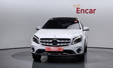 GLA-Class X156