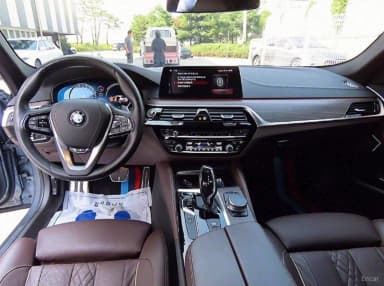 5 Series (G30)
