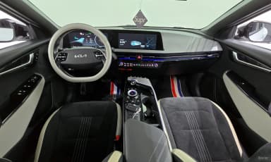 EV6