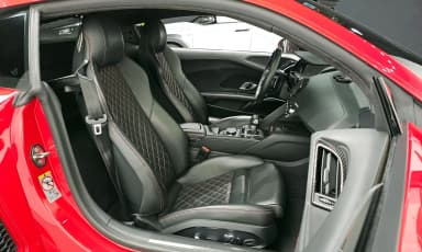 R8 (4S)