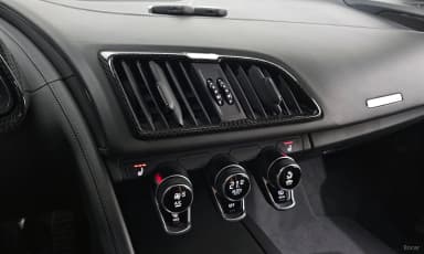 R8 (4S)