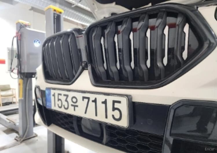 X6 (G06)