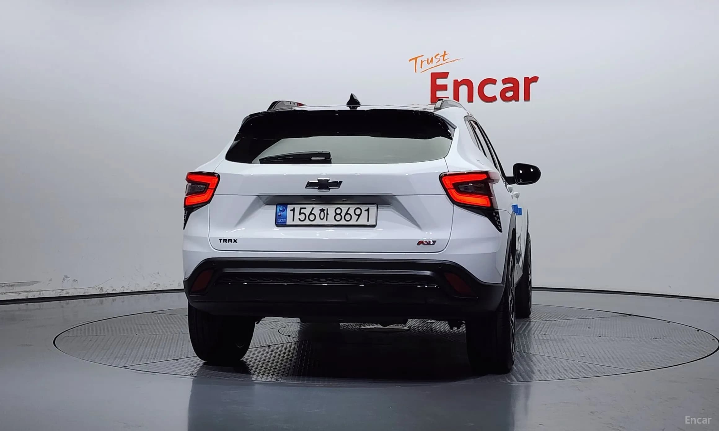 Trax Crossover