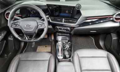Trax Crossover