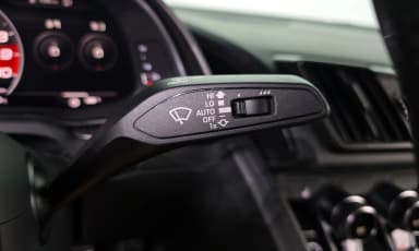 R8 (4S)