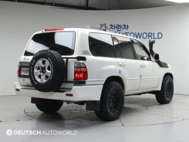 Land Cruiser