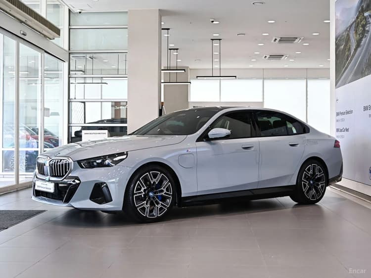 5 Series (G60)