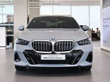5 Series (G60)