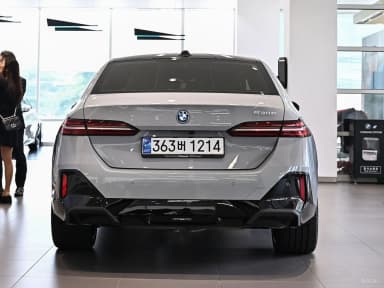5 Series (G60)