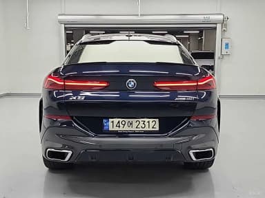 X6 (G06)