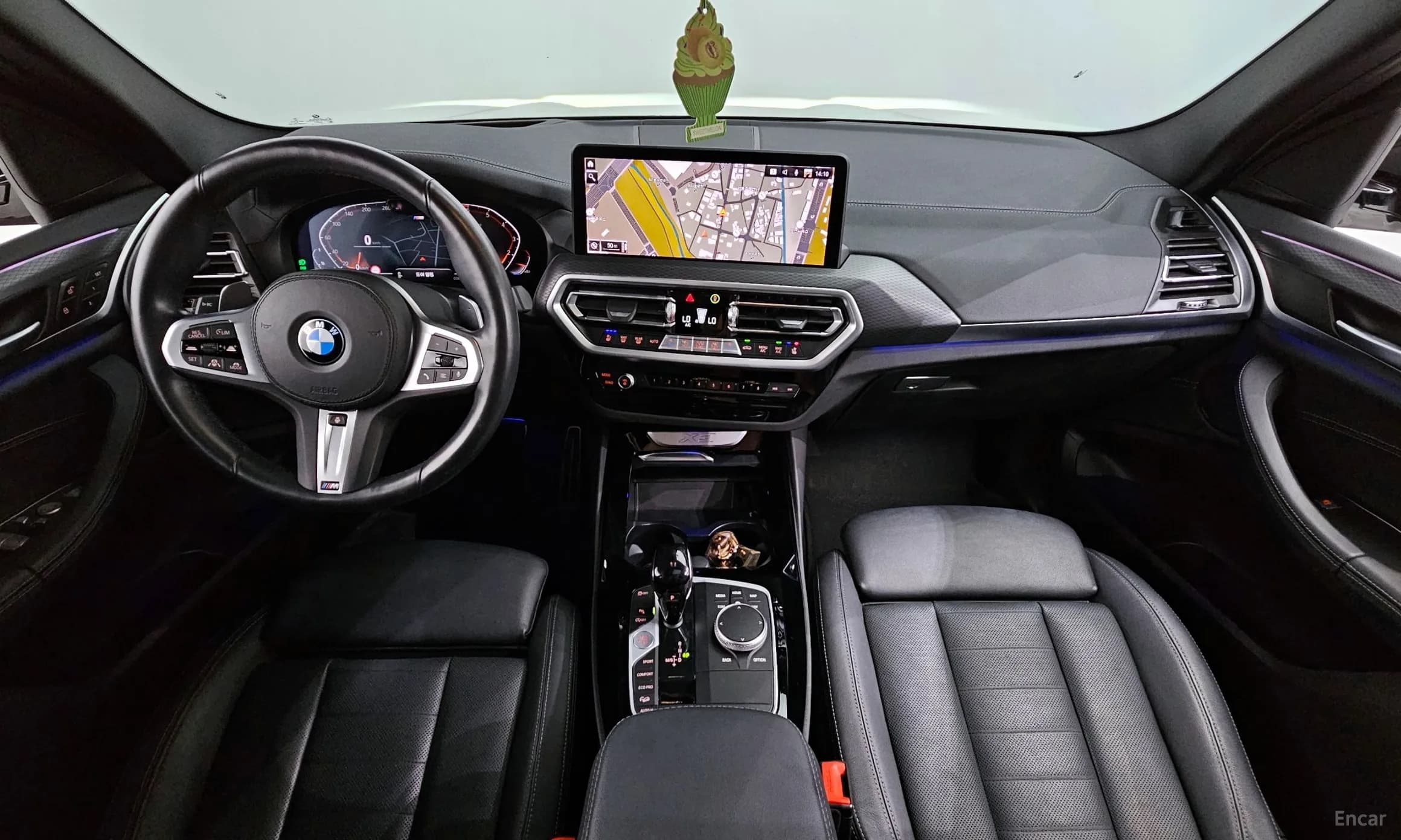 X3 (G01)