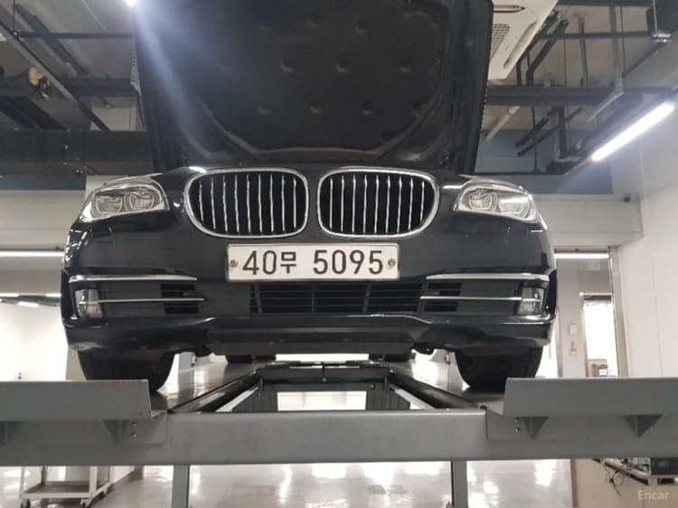 7 Series (F01)