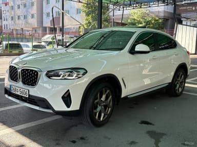 X4 (G02)