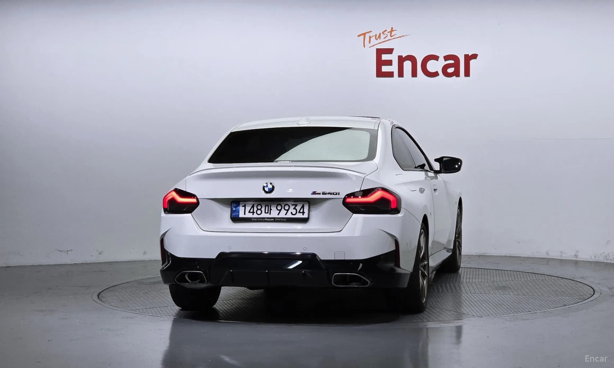 2 Series (G42)