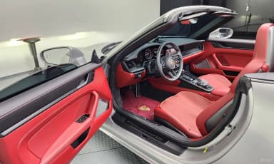 911 (992)