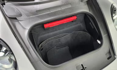 911 (992)