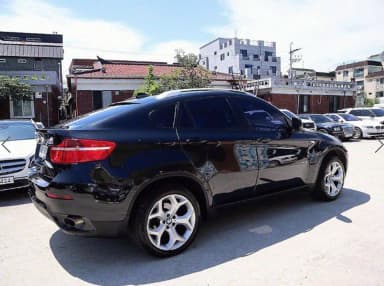 X6 (E71)