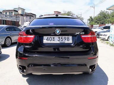 X6 (E71)