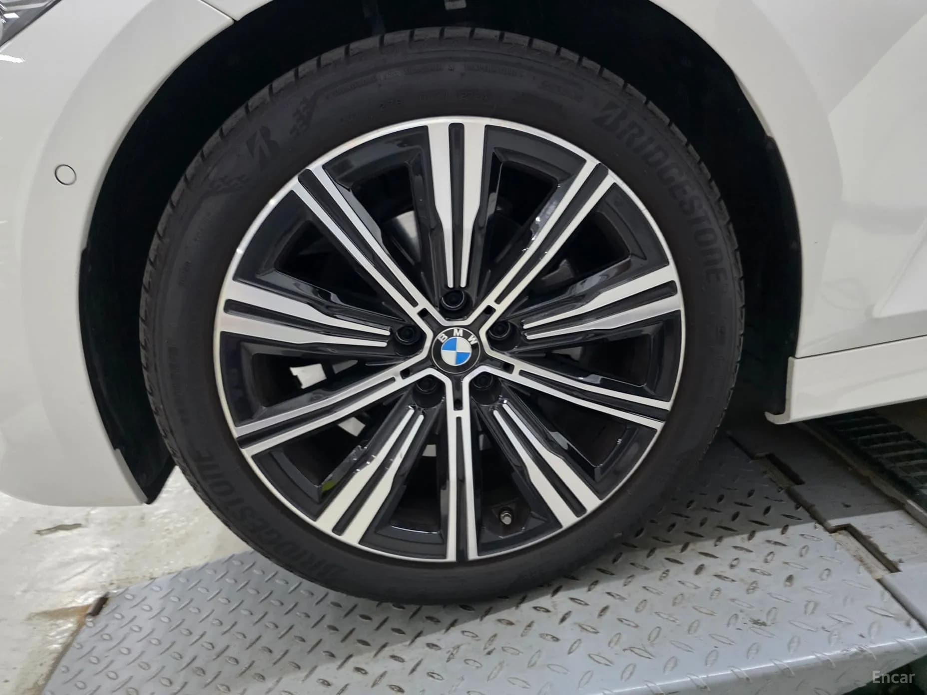 3 Series (G20)