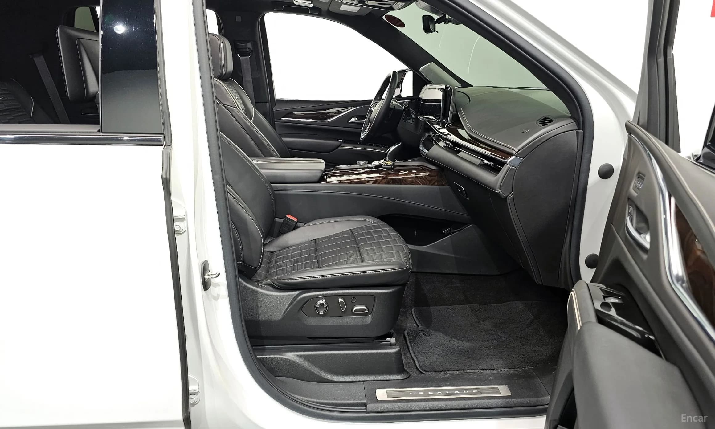 Escalade 5th Generation