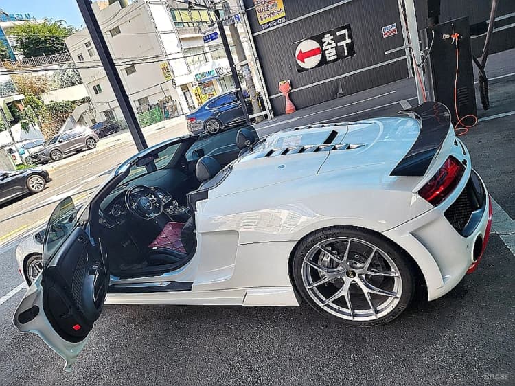 R8
