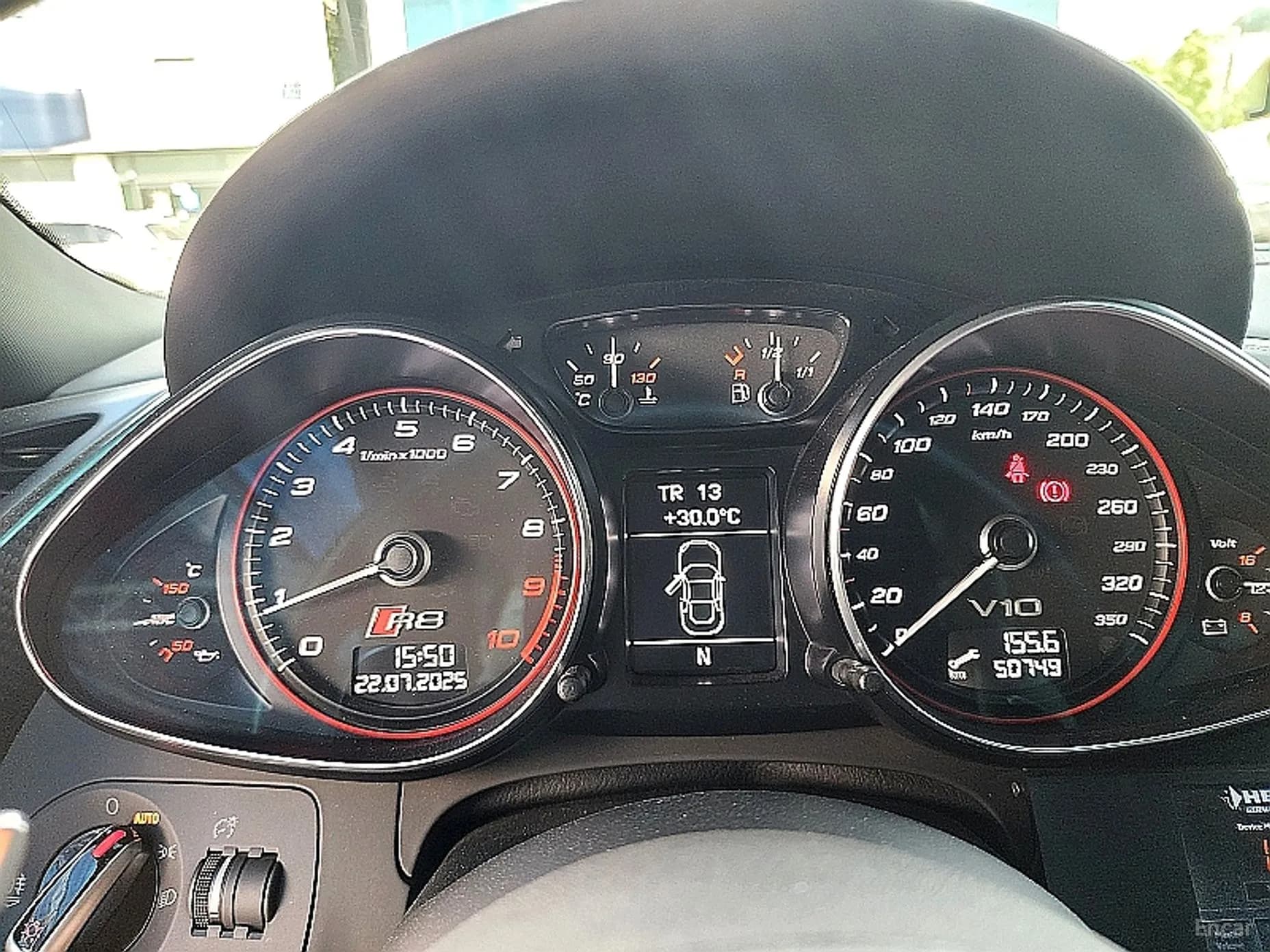 R8