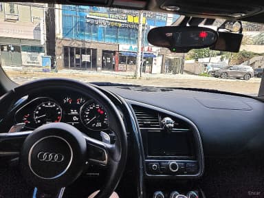 R8