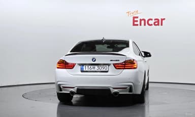 Series 4 (F32)
